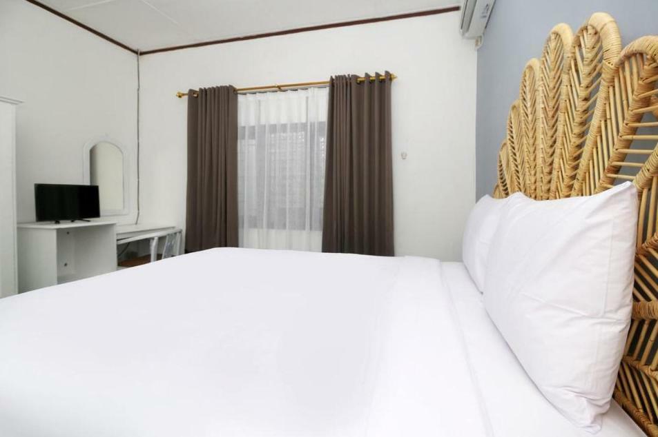 Rarem Bed&Breakfast Bandar Lampung Exterior foto